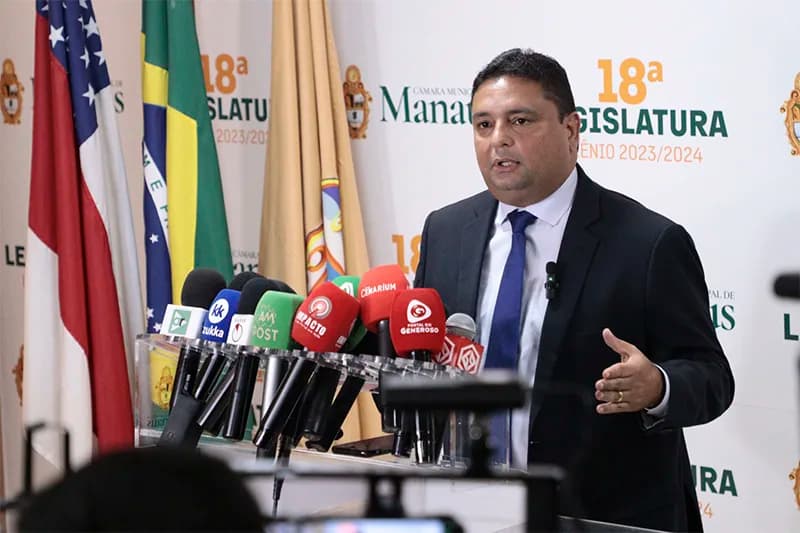“Ideias distorcidas”, diz Caio André ao comentar repercussão do plano de saúde a ex-vereadores de Manaus