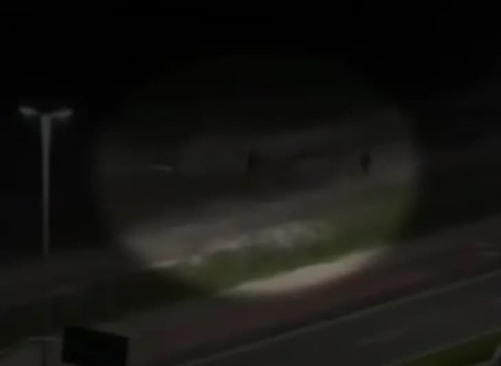 VÍDEO: Moradores de prédios usam laser para alertar motoristas sobre assaltantes