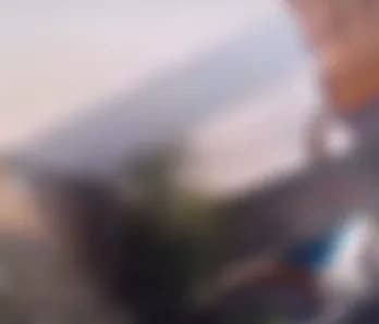 VÍDEO: Casal é flagrado fazendo sexo atrás de poste em plena luz do dia no Alvorada