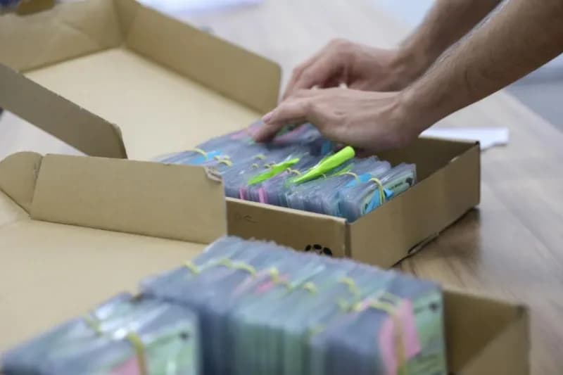 Mais de 27 mil carteiras de identidade nacional aguardam para serem retiradas nos PACs de Manaus