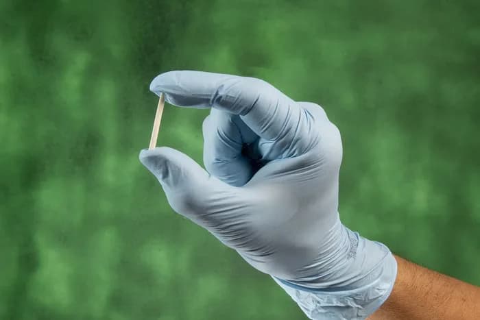 Anvisa libera implantes hormonais no país, mas mantém proibição a “chips de beleza”