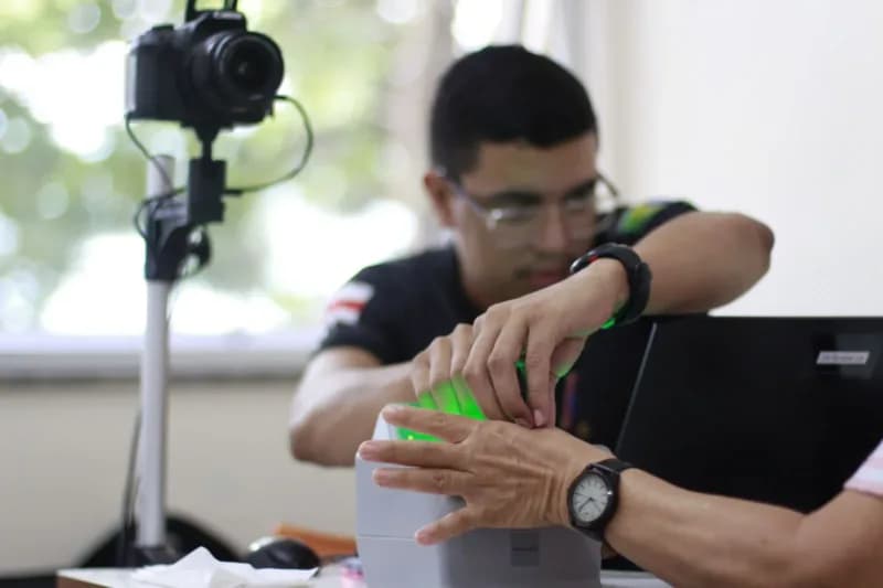 AM: ação social promove acesso à identificação civil para moradores de rua