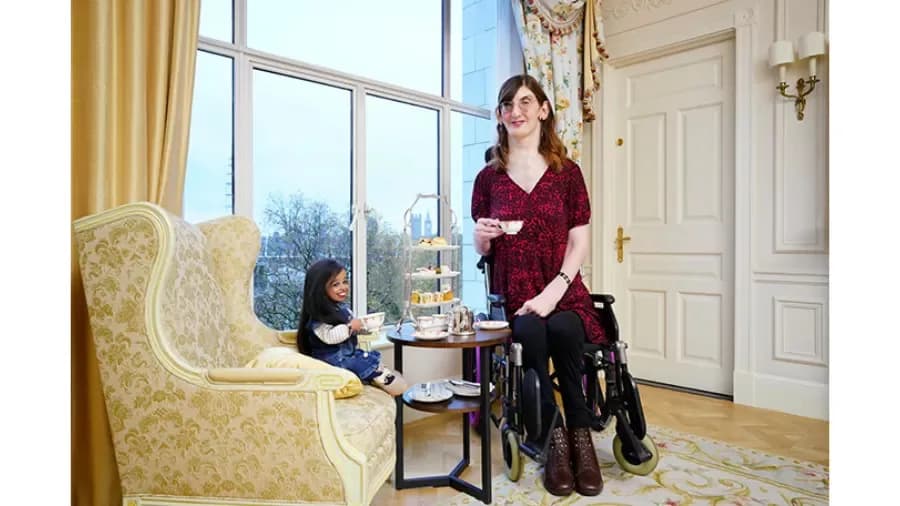 Guinness realiza encontro entre a mulher mais alta e a mais baixa do mundo