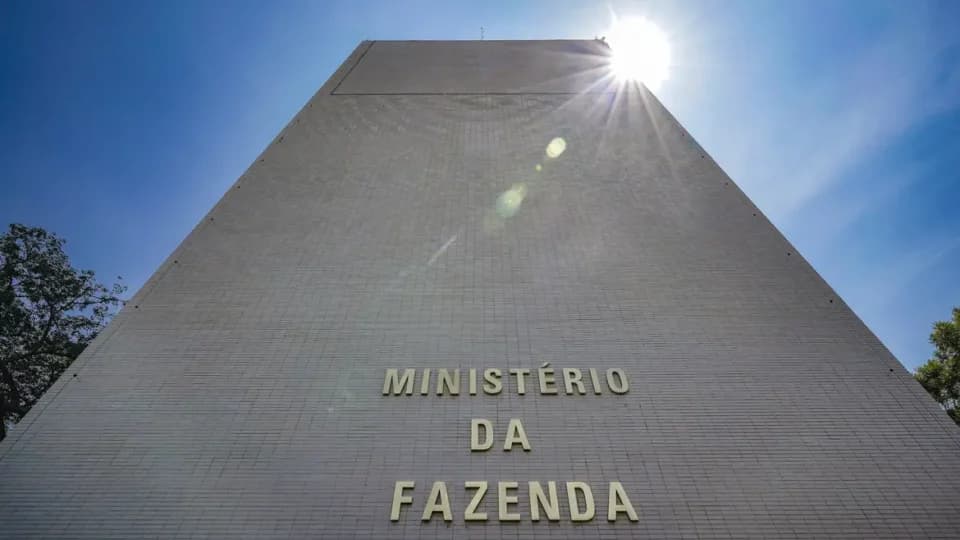 Fazenda retoma discussão sobre pacote de corte de gastos de R$ 70 bilhões