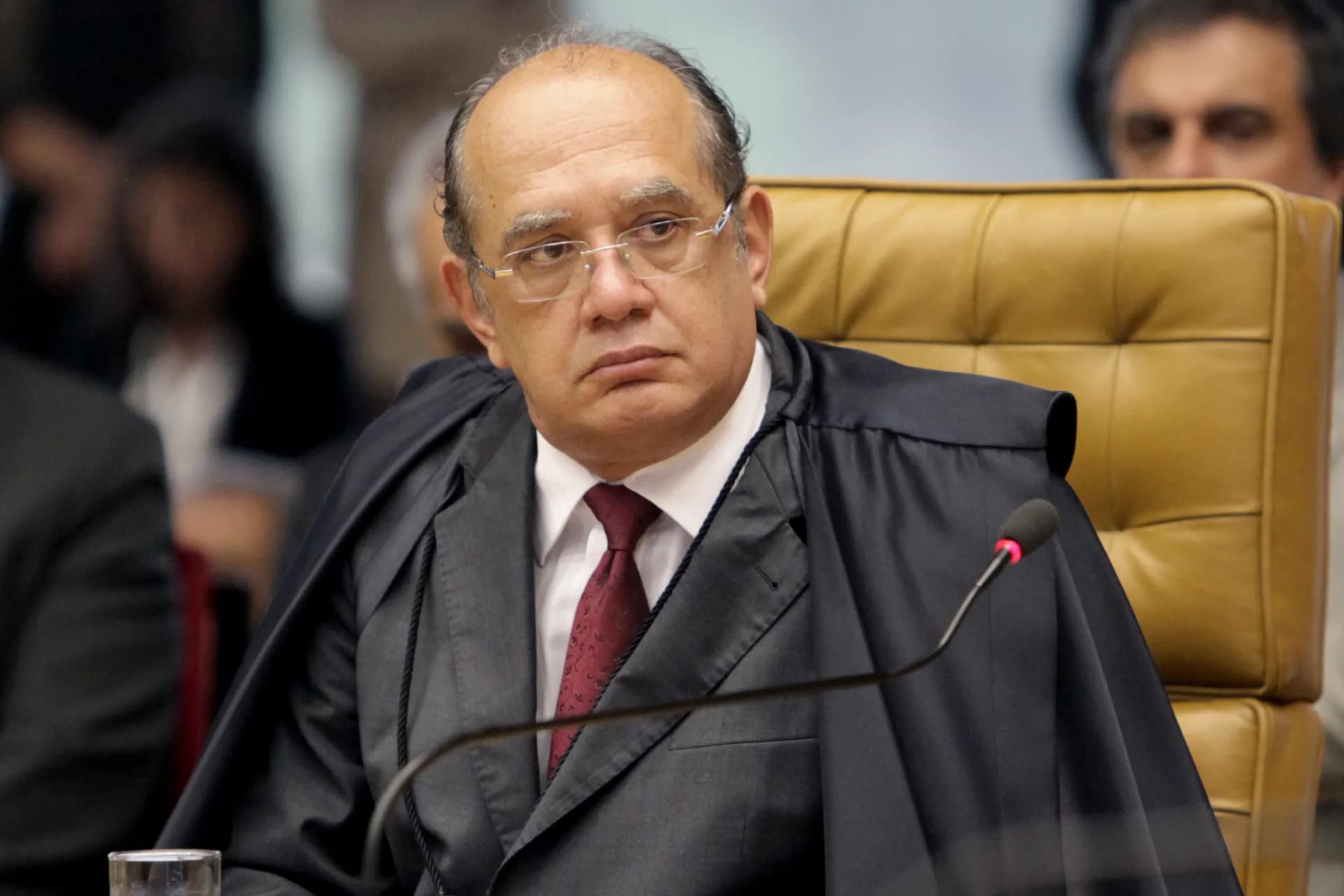 Gilmar Mendes determina que só a PGR pode pedir impeachment de ministros do STF