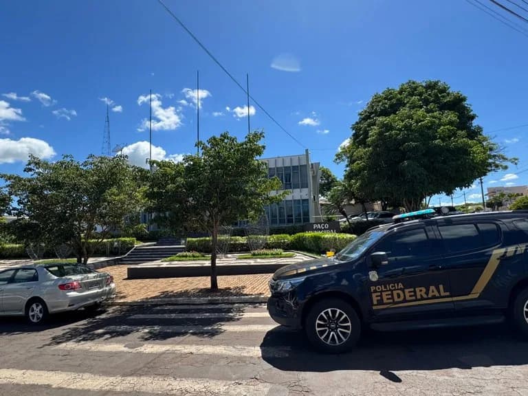 Polícia Federal deflagra operação contra corrupção eleitoral
