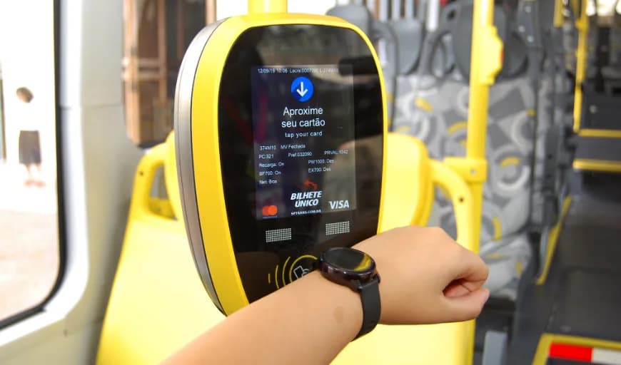 Comissão da Câmara Federal aprova projeto que incentiva pagamento por aproximação no transporte coletivo