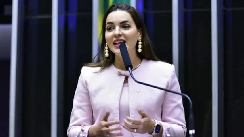Deputada mais votada do MDB pede desfiliação por justa causa alegando discriminação