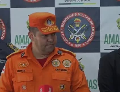 Comandante dos Bombeiros destaca ações de combate aos incêndios durante formatura de novos soldados no Amazonas