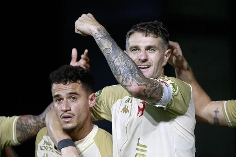 Série A: Vasco supera Atlético-MG com gols de Vegetti e Philippe Coutinho