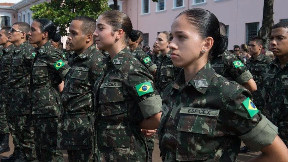 Ministério da Defesa abrirá 1,5 mil vagas para alistamento feminino