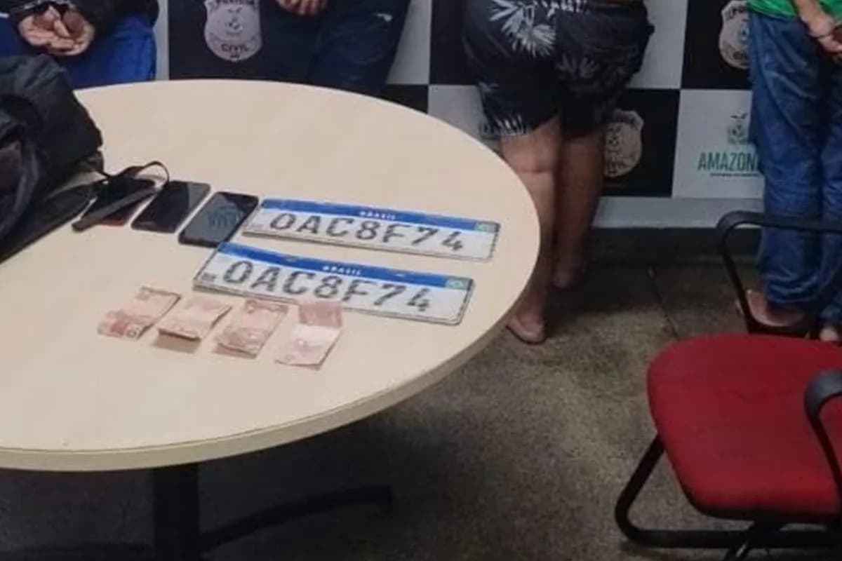 Quarteto é preso por tentativa de furto em loja no Centro de Manaus