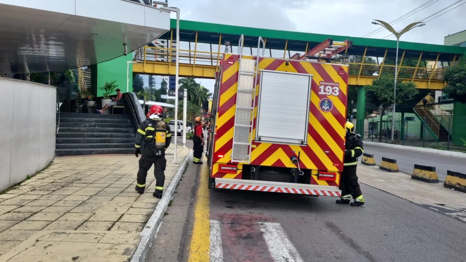 VÍDEO: Princípio de incêndio atinge loja do Manauara Shopping
