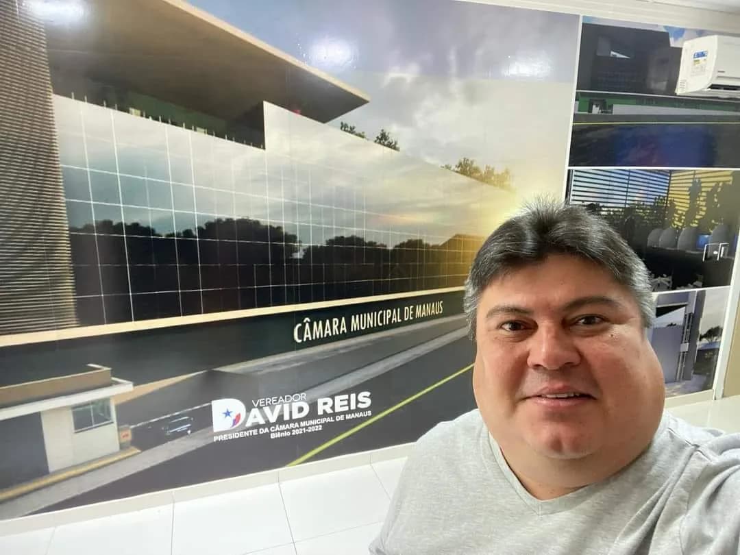 Sem carro: David Reis declara apenas terreno e investimento financeiro