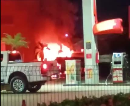 VÍDEO: Cabine de caminhão explode e deixa motorista gravemente ferido na AM-010