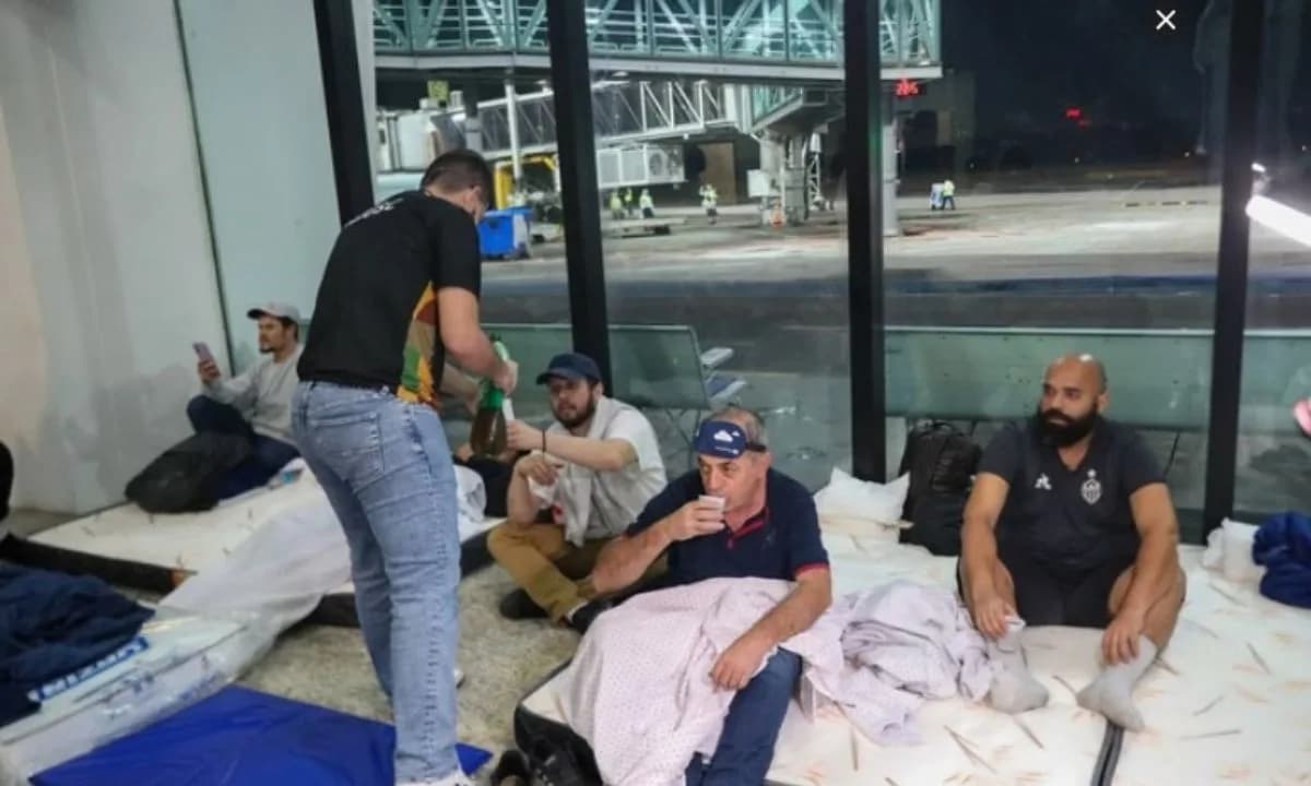 Governo Biden também deportou imigrantes brasileiros algemados em 2022