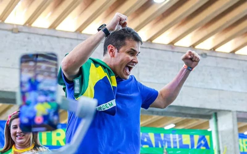 Vereador eleito em Manaus viaja aos EUA para curso de política americana