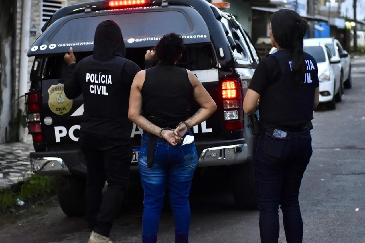 Mãe é presa por permitir estupros de quatro filhas pelo padrasto em Manaus