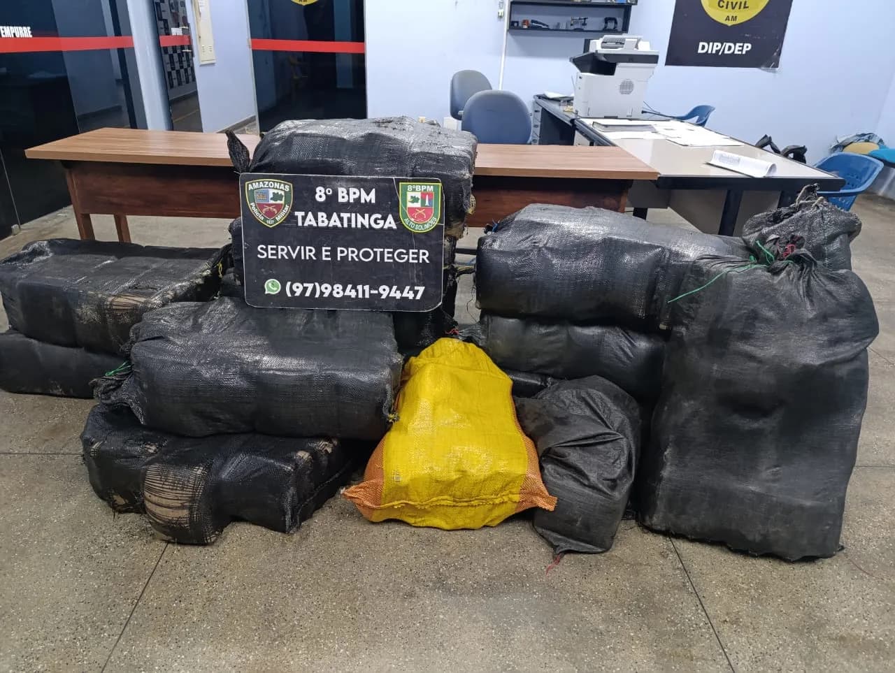 Em Tabatinga, ação da PM apreende mais de 380 tabletes de maconha