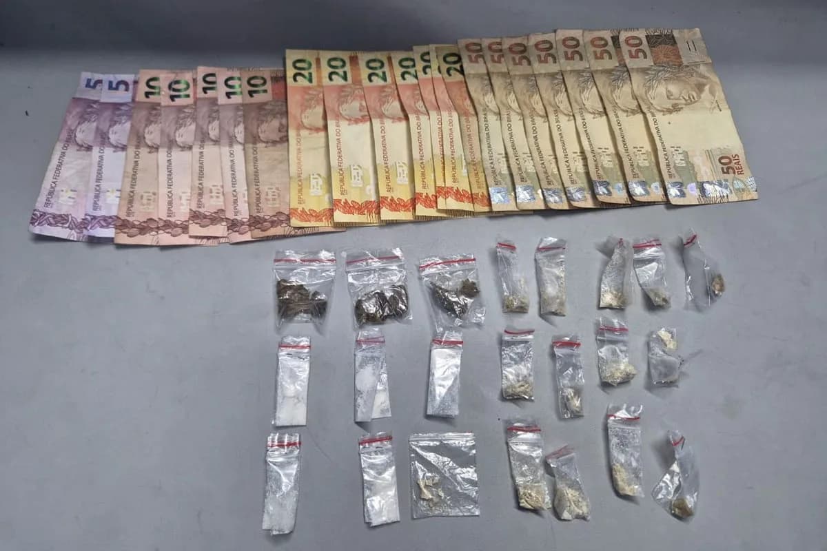 Três homens são presos com 20 porções de drogas na zona Leste de Manaus