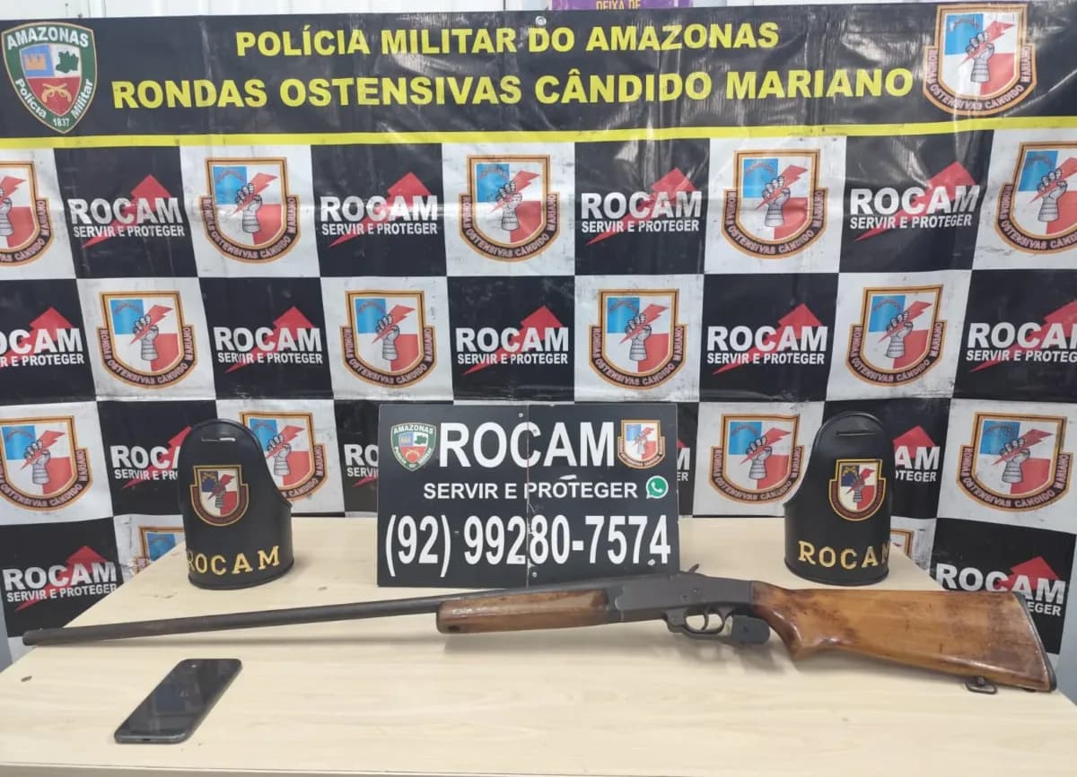 Polícia prende homem por portar espingarda dentro de carro de aplicativo em Manaus