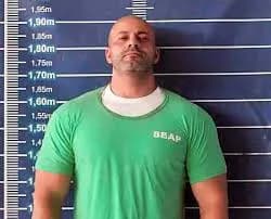 Moraes manda PF recolher arma de Silveira