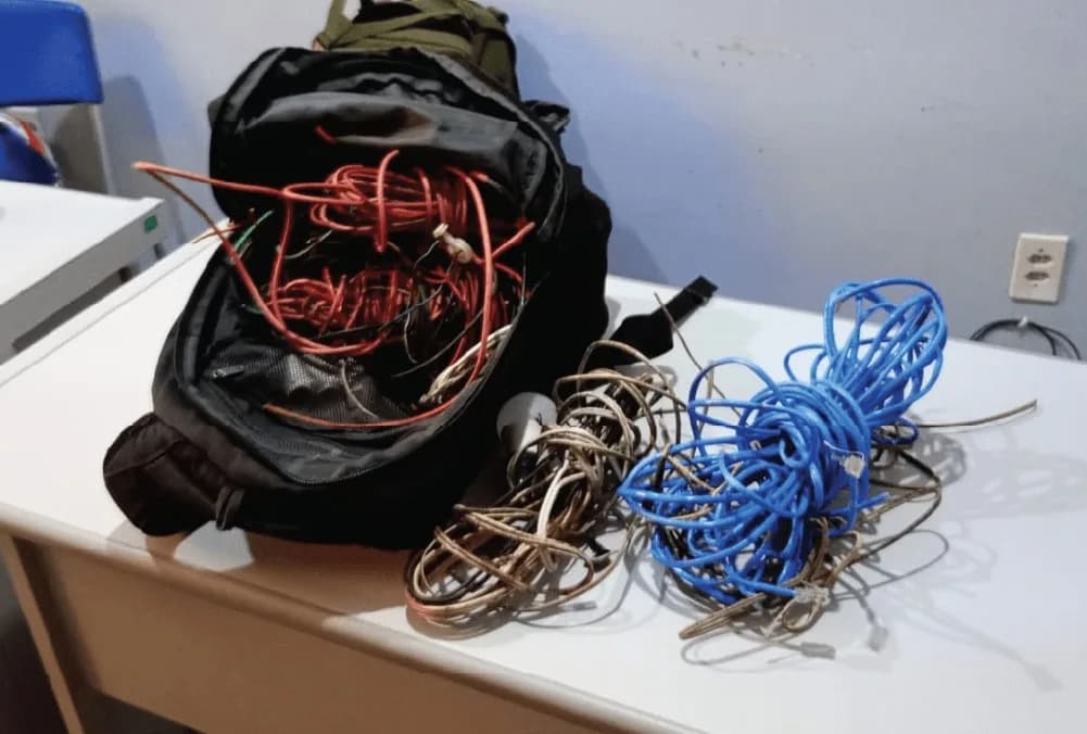 Dupla é presa em flagrante por furto de fiação elétrica em Barcelos