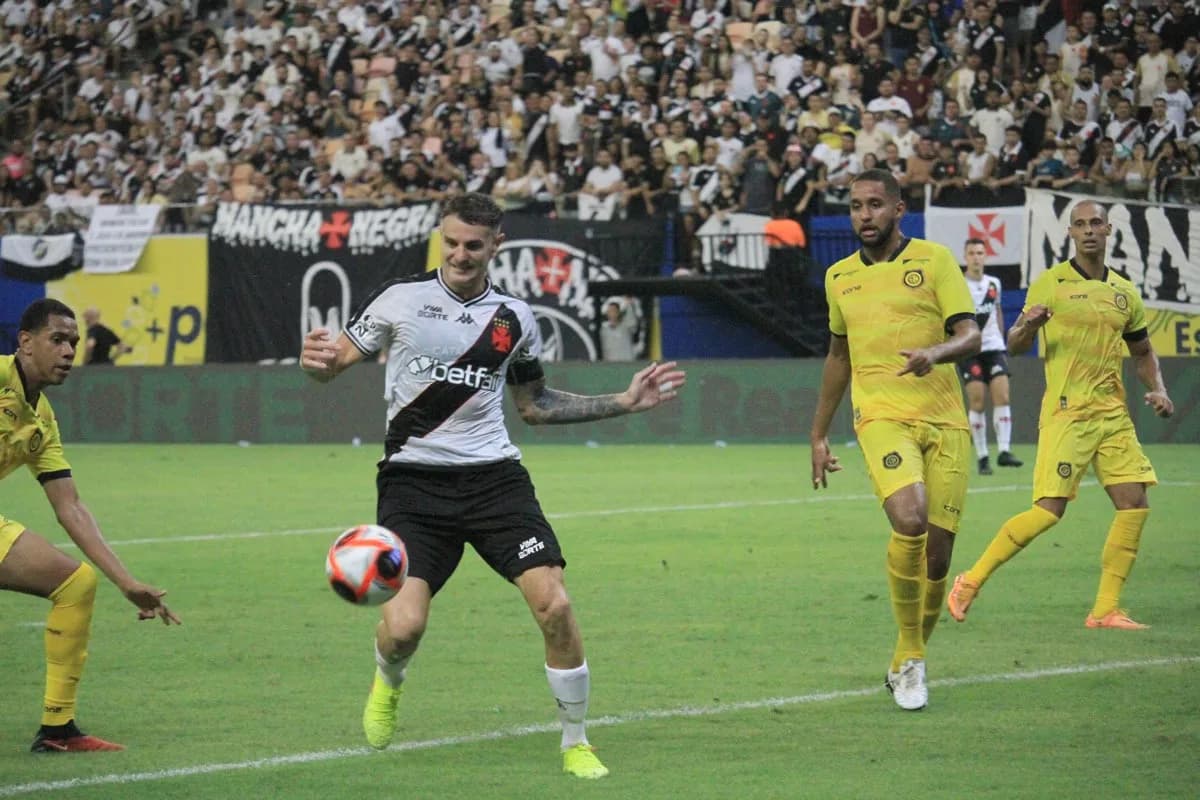 Vegetti renova com o Vasco e estende vínculo até 2026