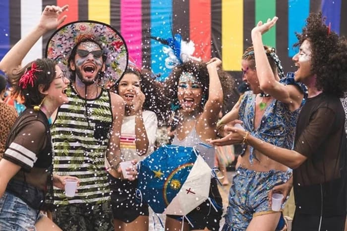 Guia definitivo para evitar a ressaca durante o Carnaval