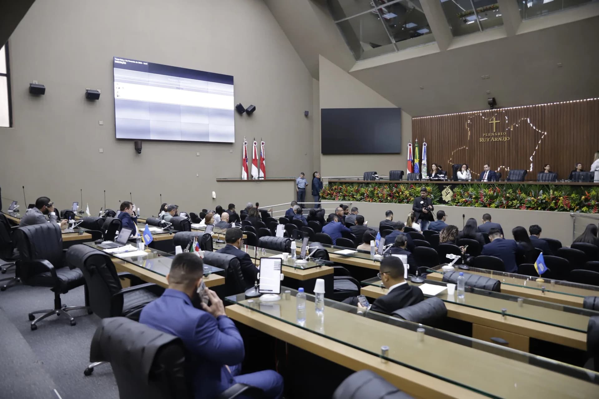 EXCLUSIVO: Presidente da CCJ diz não saber da proposta de diminuir quantidade de sessões na ALEAM