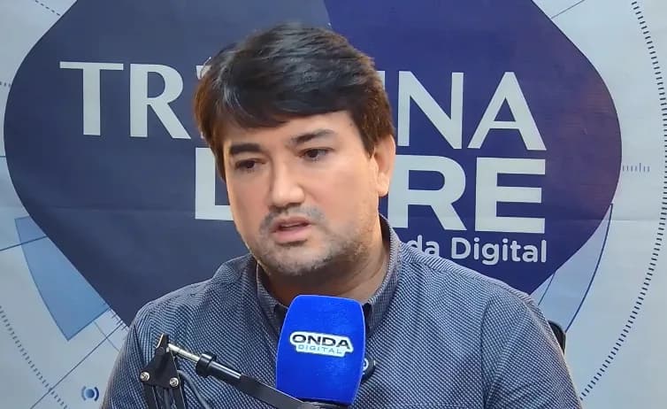 “É ruim pros dois bois”, diz Jender Lobato sobre proibição de uso de guindaste no Festival de Parintins