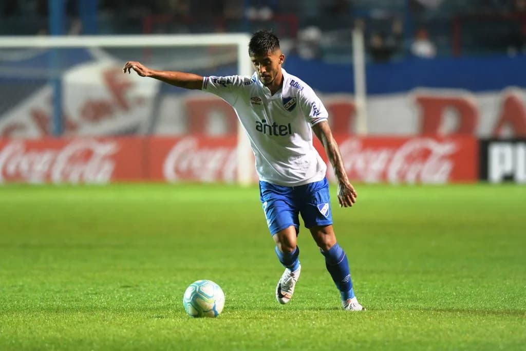 Contratação: Amazonas FC anuncia atacante uruguaio Kevin Ramírez