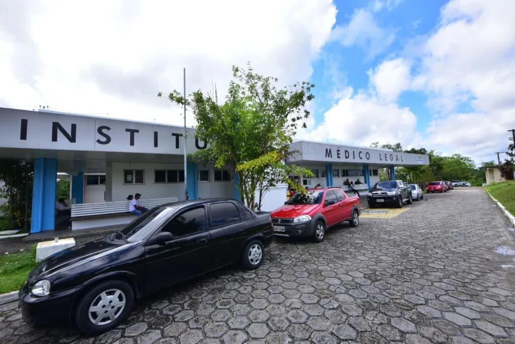 Idoso é encontrado morto dentro de casa em Rio Preto da Eva