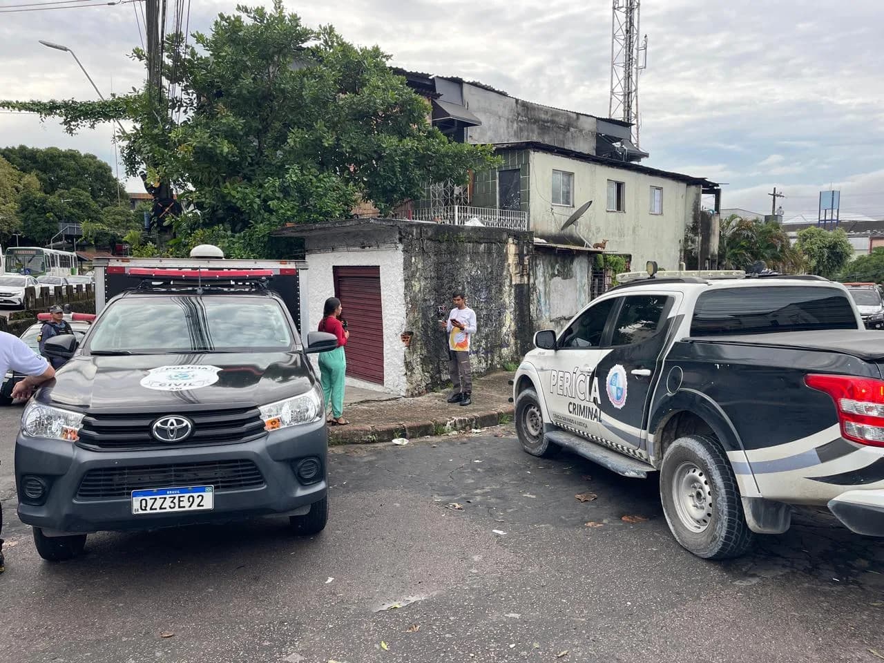 VÍDEO: Homem é morto após invadir casa e fazer criança refém em Manaus