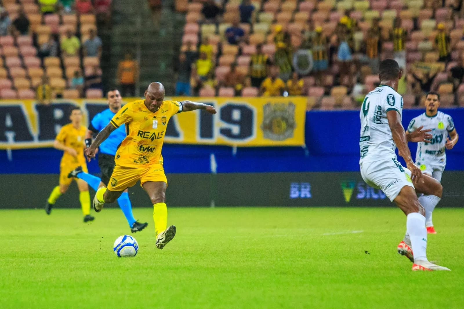 Série B: Amazonas estreia em abril contra o Goiás, fora de casa