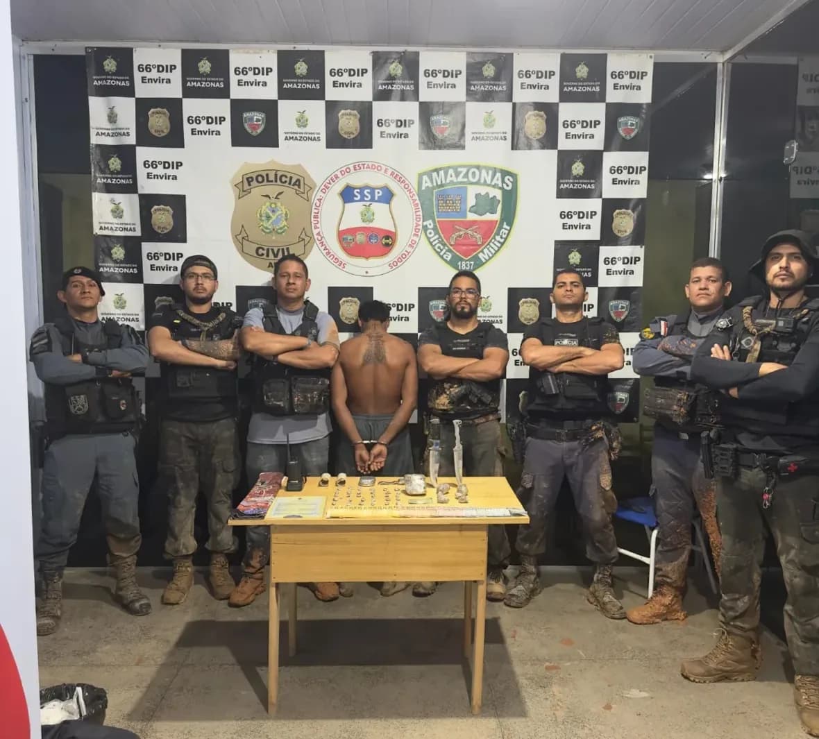 Terceiro suspeito envolvido em roubo a loja de celulares é preso em Envira