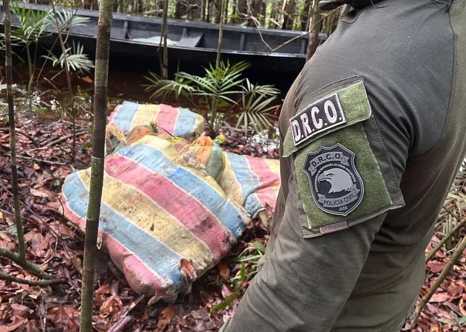 Colombiano é preso com 1,3 tonelada de drogas no Amazonas