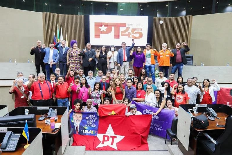 Eventos de aniversário do PT expõem racha no Amazonas: “Não fui convidado”, diz Valdemir Santana sobre ausência na comemoração na CMM