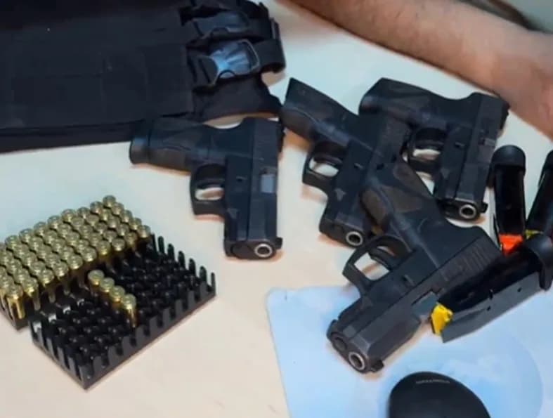 Suspeito de morte de pedreiro é preso pela ROCAM com 4 pistolas