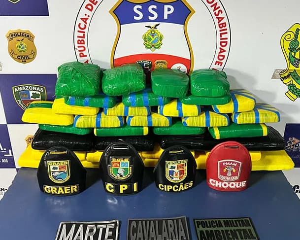 AM: peruano é preso com mais de 38 kg de cocaína escondidos em bolsas