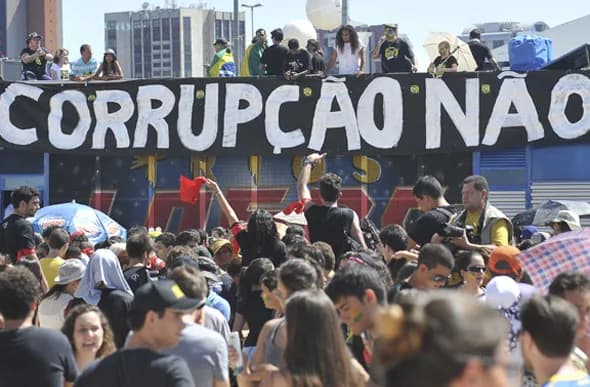 Brasil piora no ranking de corrupção internacional e bate recorde negativo