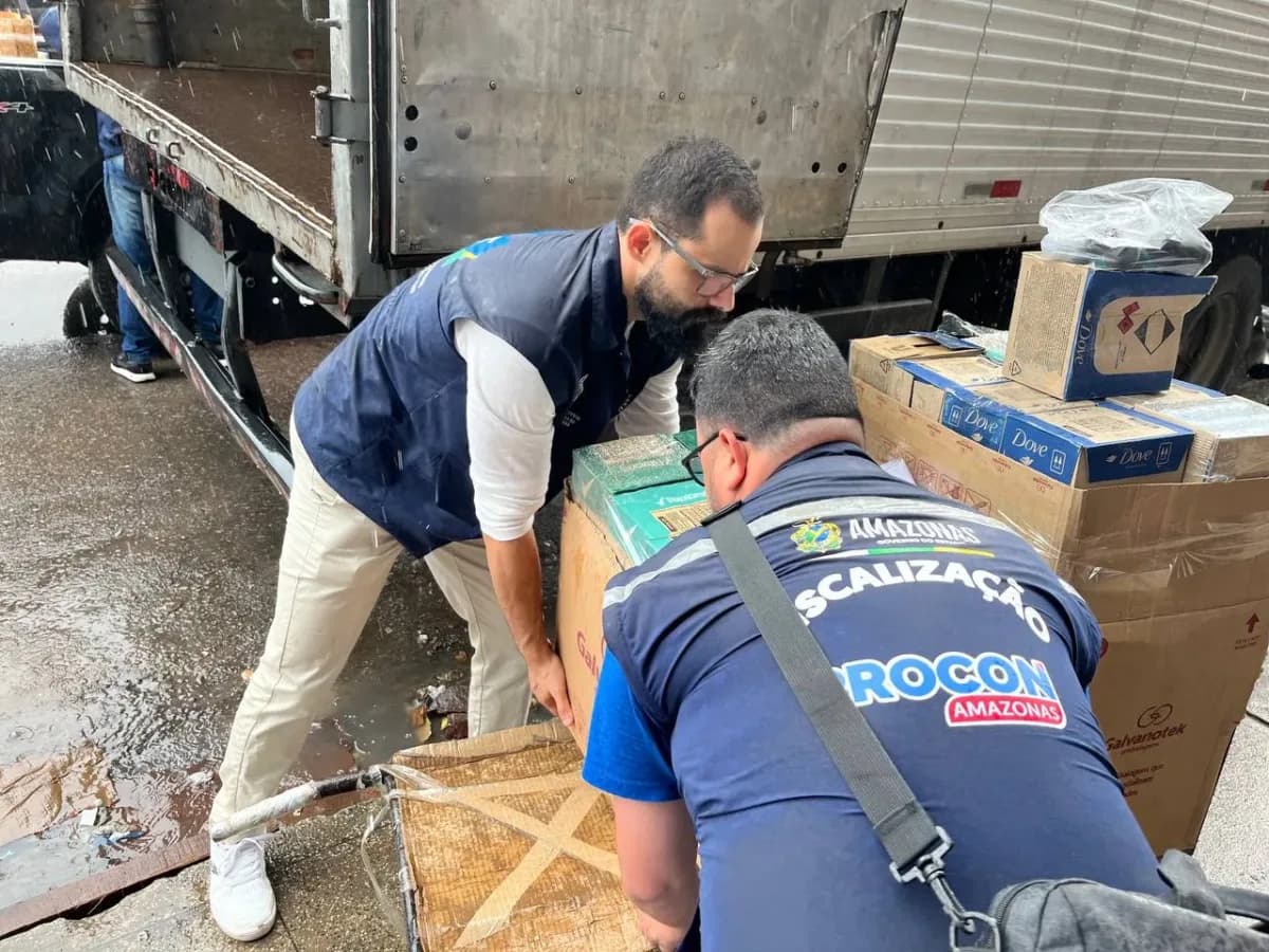Cerca de 1,8 mil desodorantes são apreendidos durante fiscalização em Manaus