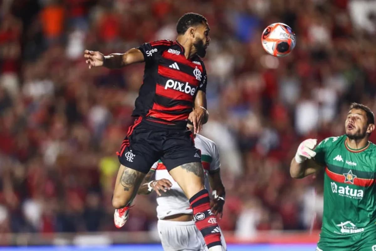 No Carioca, Flamengo goleia a Portuguesa com time reserva
