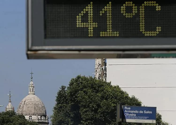 Calor intenso deve superar 40ºC nas capitais brasileiras durante o carnaval