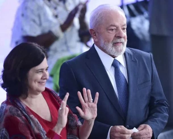 Presidente Lula demite Nísia Trindade do ministério da saúde; saiba quem fica em seu lugar
