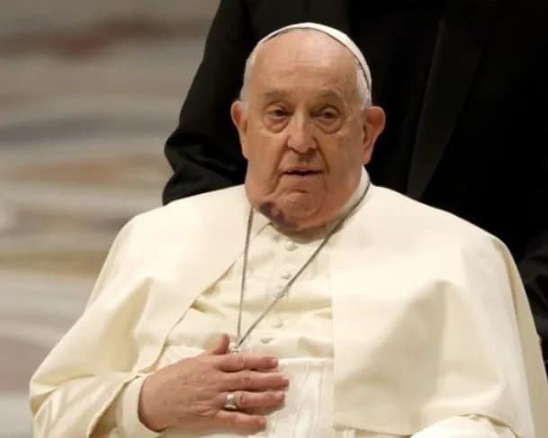 URGENTE: Papa Francisco apresenta piora em quadro respiratório