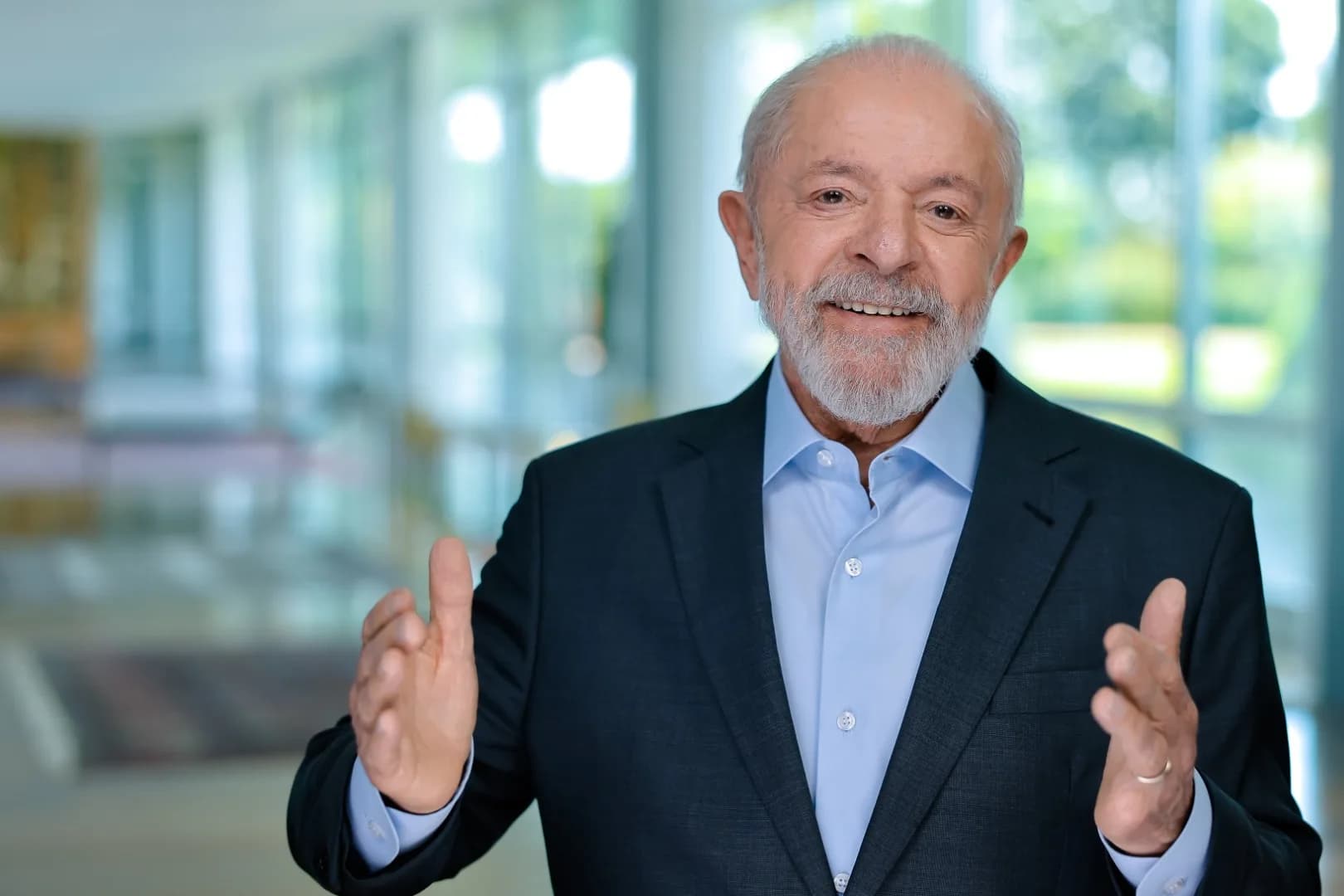 Lula anuncia pagamento do Pé-de-Meia e gratuidade de todos remédios da Farmácia Popular