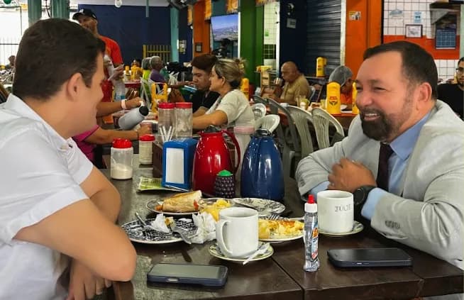 “Boa política” é servida com um cafezinho, pão com tucumã e articulações