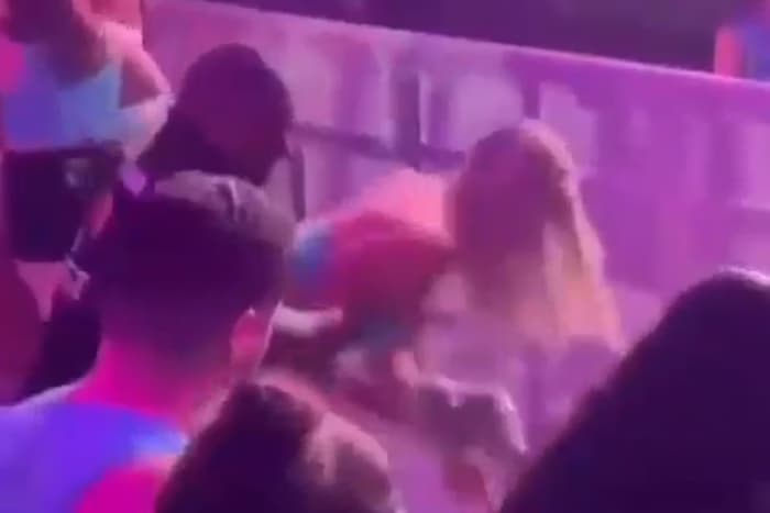 VÍDEO: Mulher nocauteia homem durante show de Zé Vaqueiro