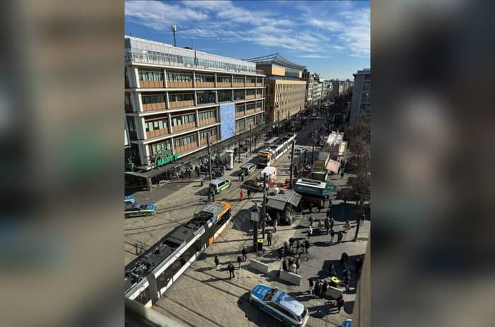 Homem atropela multidão em festa de carnaval e mata pelo menos 1 pessoa na Alemanha
